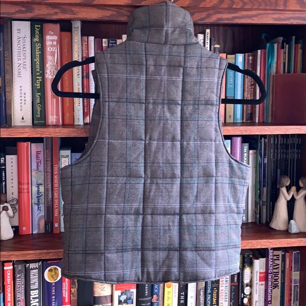 Guess Quilted Vest w/removable Faux Fur Collar - Picture 8 of 8
